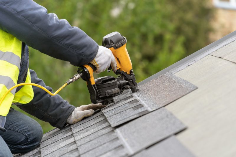 Best Time to Hire a Roofer